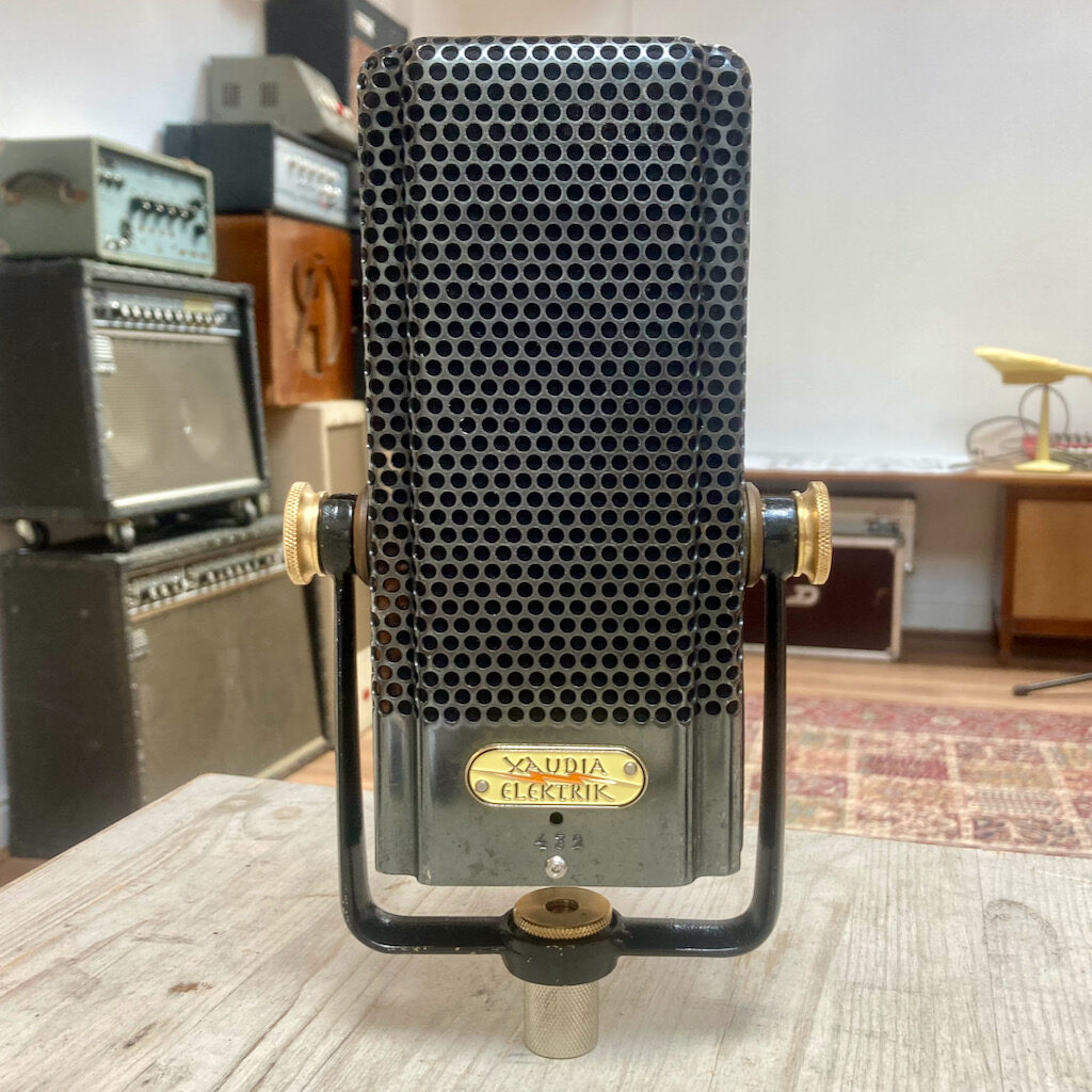 Xaudia Microphone Blog: Mic of the month - Melodium 42b